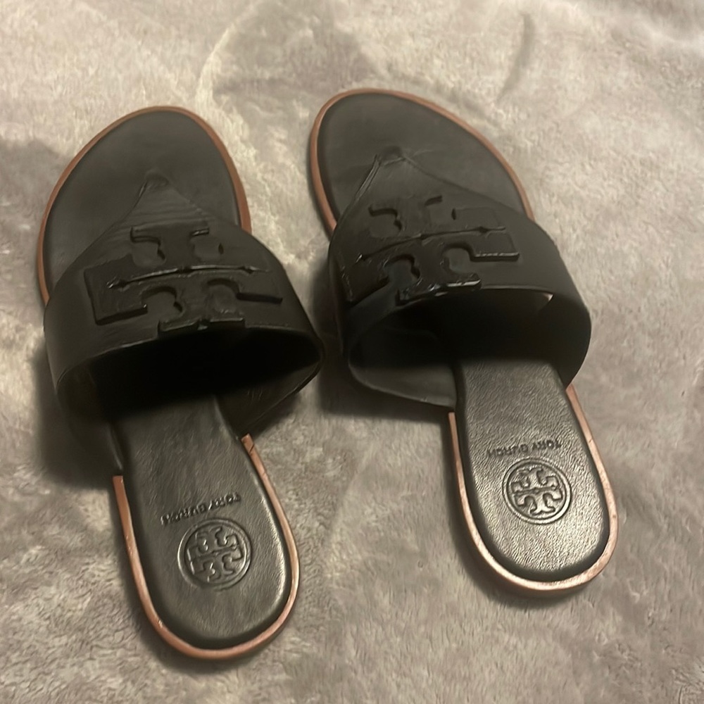 Tory Burch Sandals. Black. Size 7M.